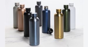 Temporada favorita: Botella al vacío Impact de acero inoxidable reciclado RCS