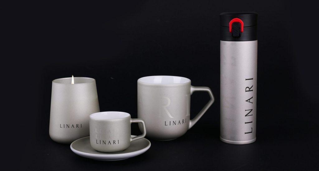 Conjunto con taza Impress - taza Horizon - taza térmica Meteor y vela Wizard Conjunto con taza Impress - taza Horizon - taza térmica Meteor y vela Wizard