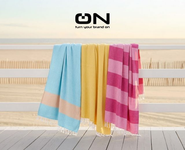 Una gran colección de toallas de playa diseñadas para tu verano